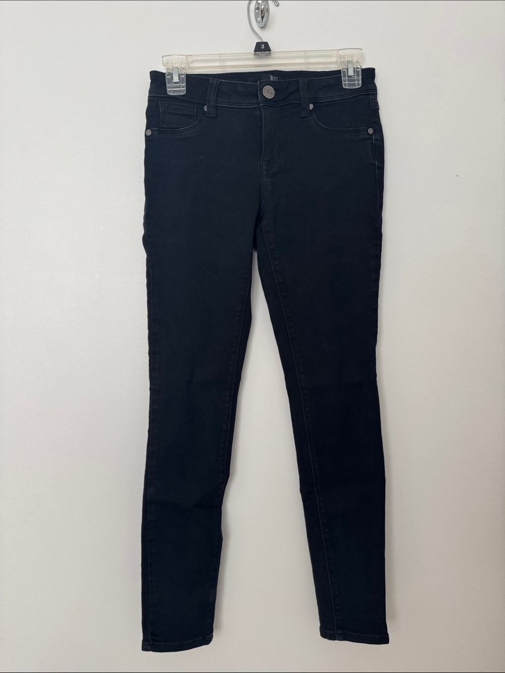 1822 Denim Black Skinny Jeans